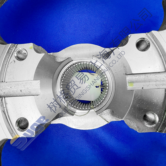 ZF 4WG310 output flange with brake disc (XCMG) Commercial Vehicle 4646 309 040