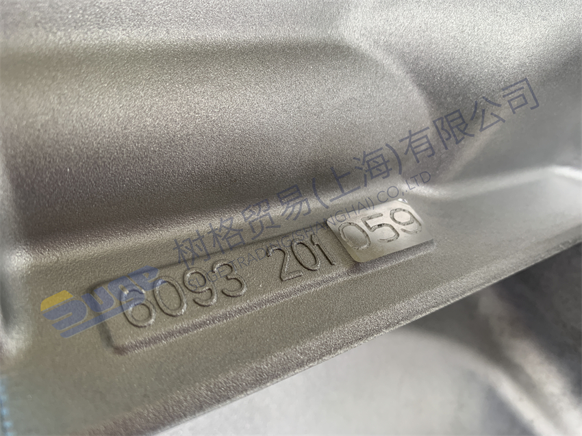 ZF TRAXON Automatic Transmission Parts REAR HOUSING-WITH INTARDER 6093 201 059