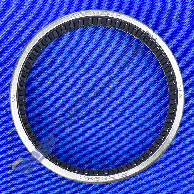 ZF 4WG260 4WG310 input needle roller bearing sleeve 0750 115 216