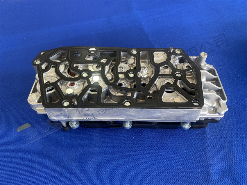 ZF TRAXON Automatic Transmission Parts VALVE BLOCK 0501 330 550