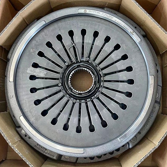 MAN trcuk dual clutch pressure plate 3482 114 031