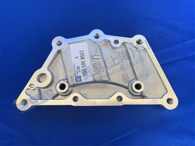 ZF TRAXON Automatic Transmission Parts PTO COVER 1358 301 091