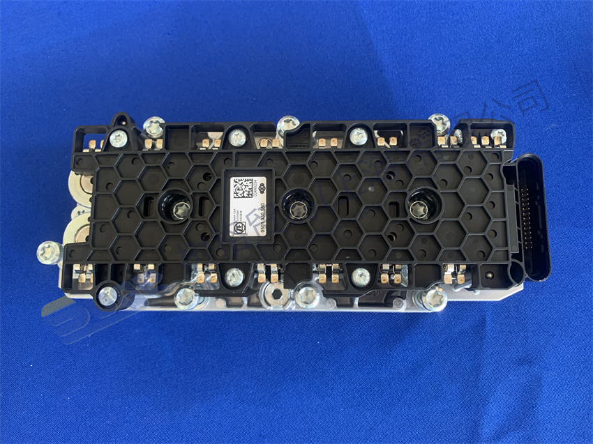 ZF TRAXON Automatic Transmission Parts VALVE BLOCK 0501 330 550