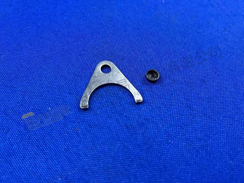 ZF FIXING PLATE 1043 326 045