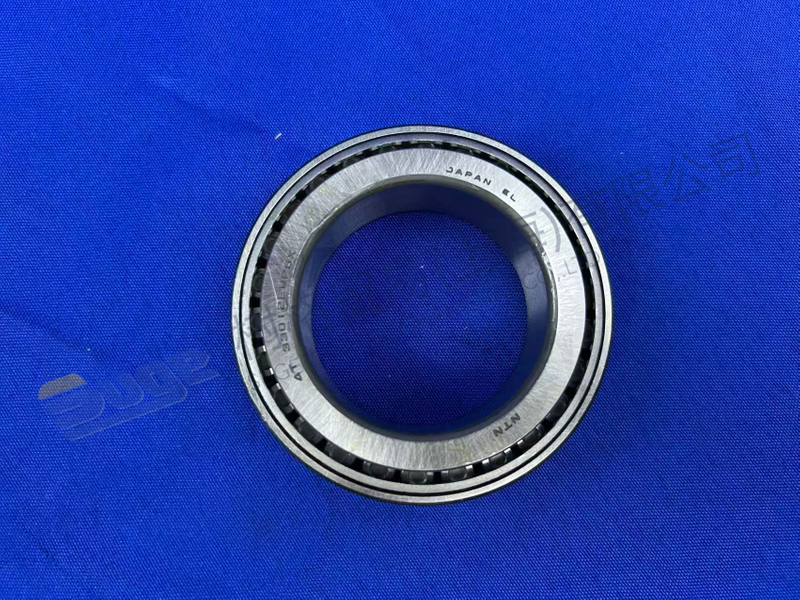 ZF TAPERED ROLLER BEARING 0735 300 549
